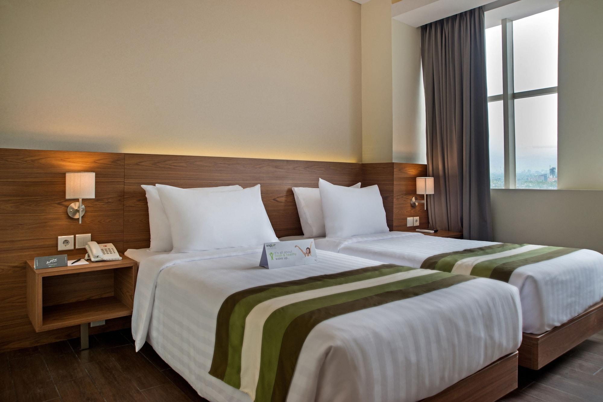 Grand Whiz Poins Simatupang Jakarta Exteriör bild