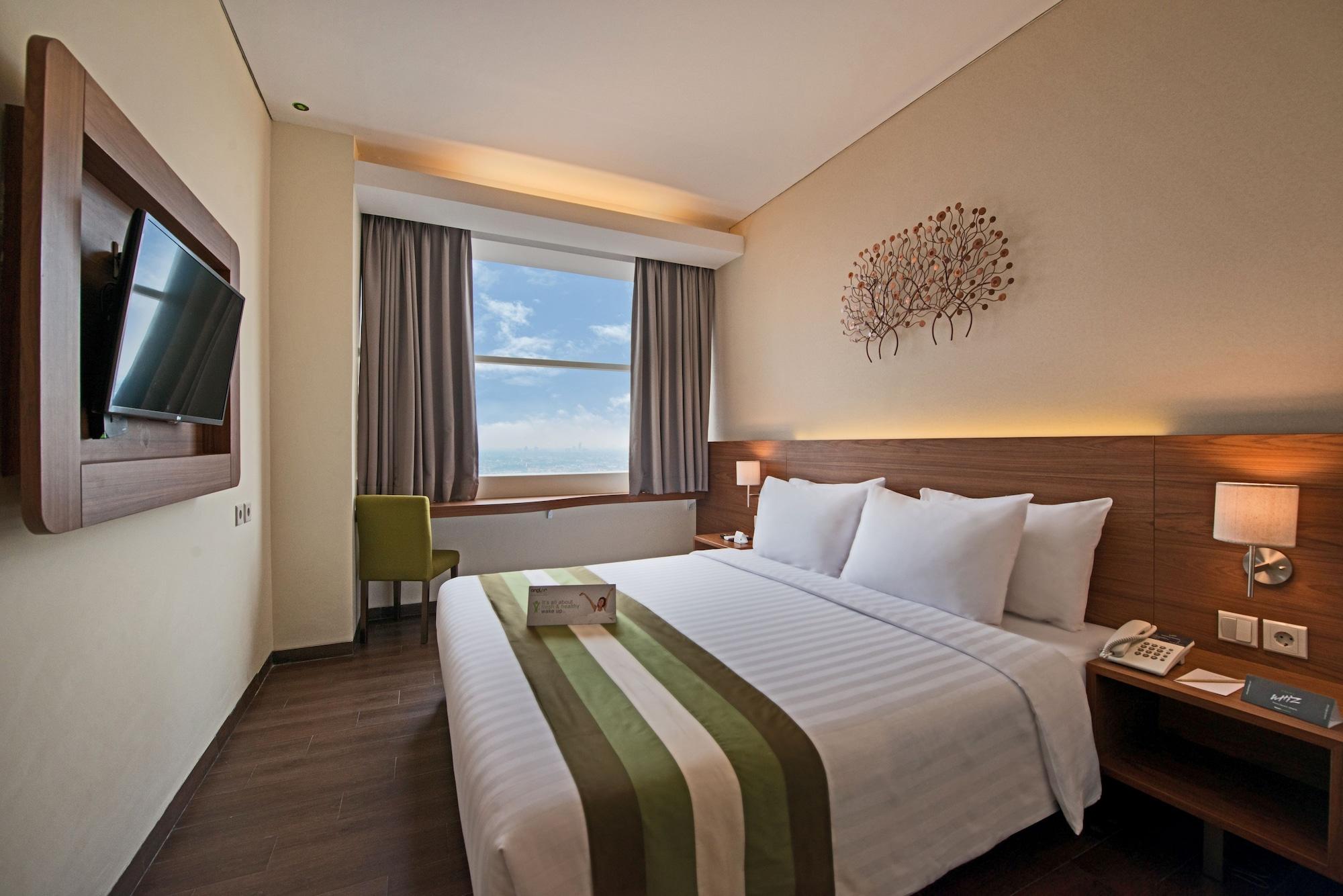 Grand Whiz Poins Simatupang Jakarta Exteriör bild